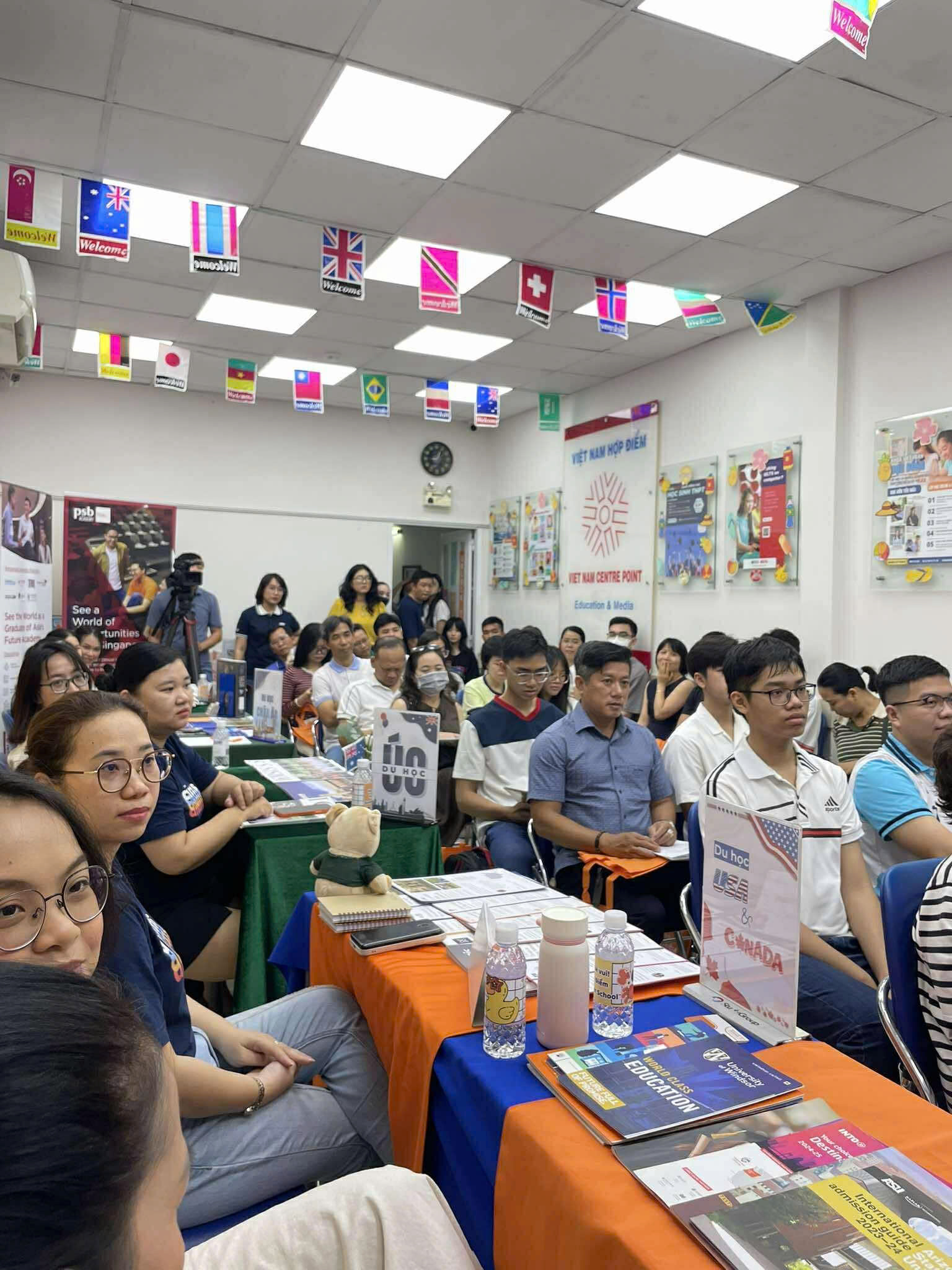 5 trạm khám phá học bổng Hợp Điểm 18/05/2025